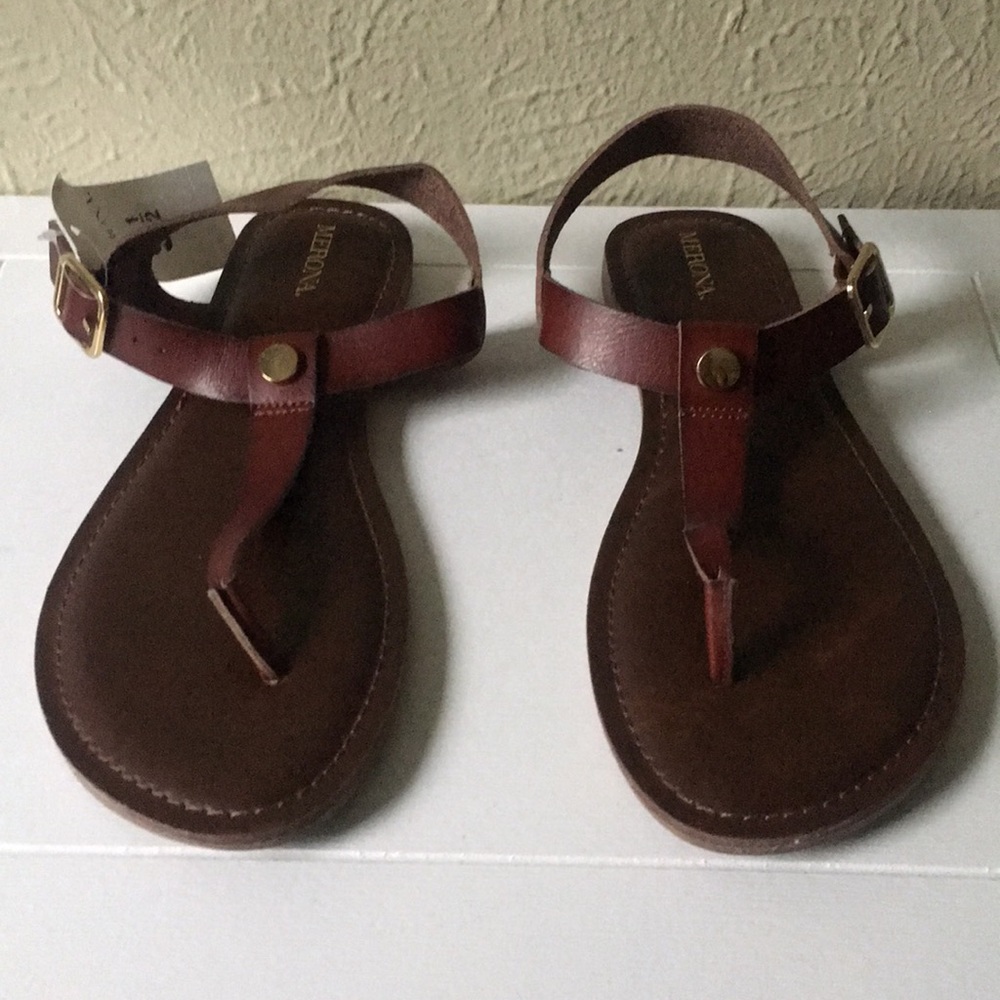 Classic Leather Thong Sandals